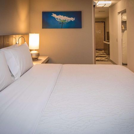 Hilton Garden Inn Pittsburgh Airport Moon Township Екстериор снимка
