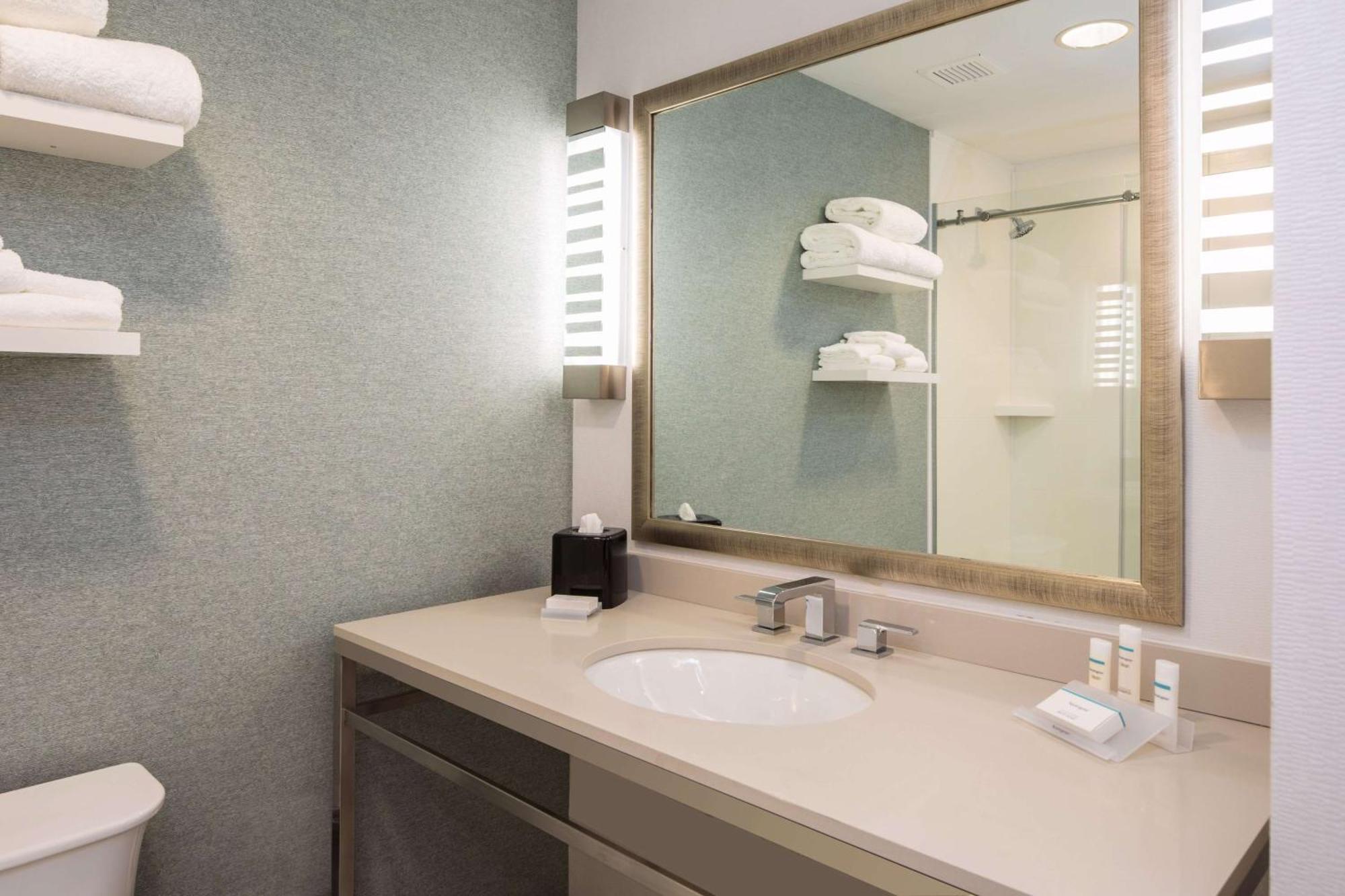 Hilton Garden Inn Pittsburgh Airport Moon Township Екстериор снимка
